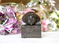 PRESSEFOTO: Lillebror Prisen statuette 2018 / foto Kim Agersten